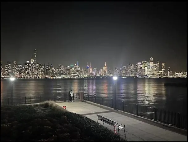 Cozy Apartment Minutes From Nyc West New York
